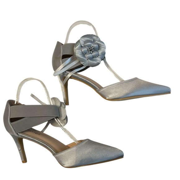 In Bloom Ankle Strap by EY Boutique, Size 9. - Picture 4 of 6